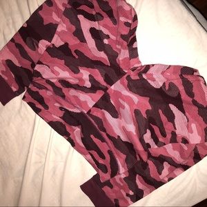 Maroon camo print leggings